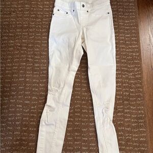 HUE Classic White Jeans